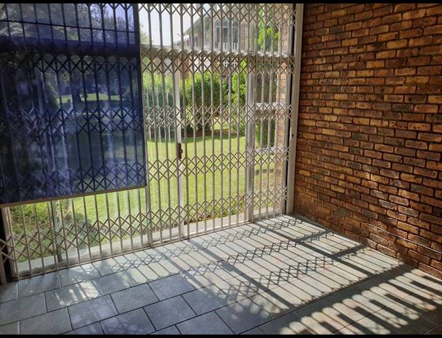 2 BEDROOM APARTMENT FOR SALE IN EDLEEN